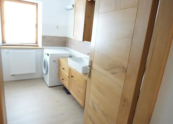 Appartement Geraeumige In Der Markt Erlbach